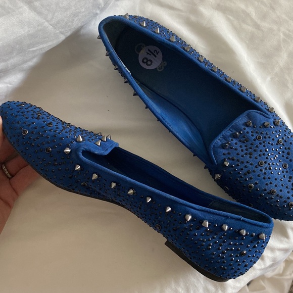 Stuffed blue flats - Picture 4 of 4